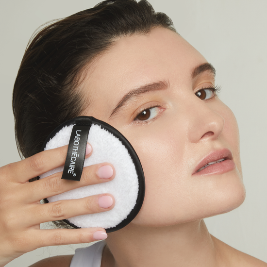 Labothecaire Makeup Remover Pads with Model